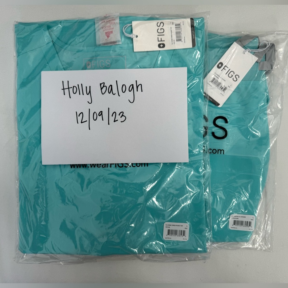 New FIGS aqua set